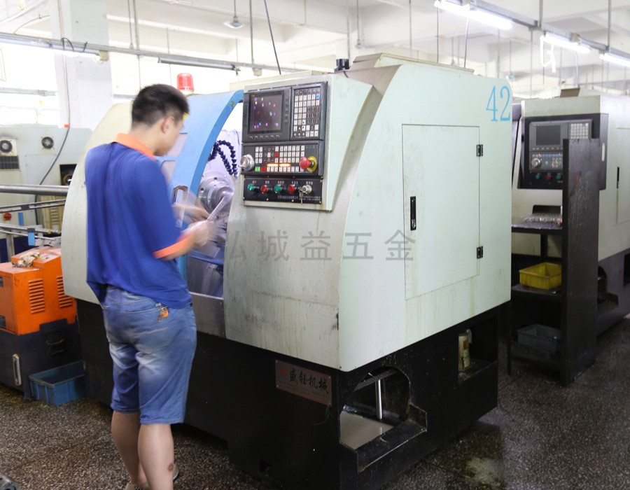 雕銑機與加工中心有什么區(qū)別？